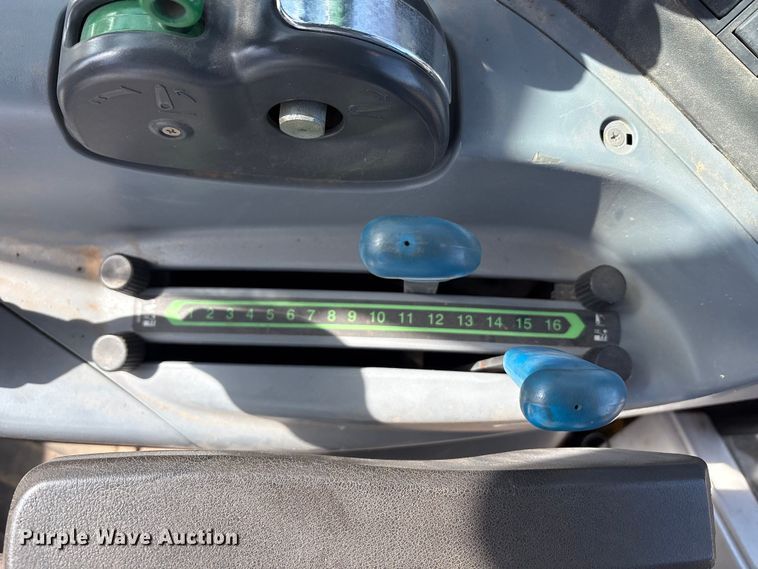 image for item EU0346 LS Mtron P100CA MFWD tractor