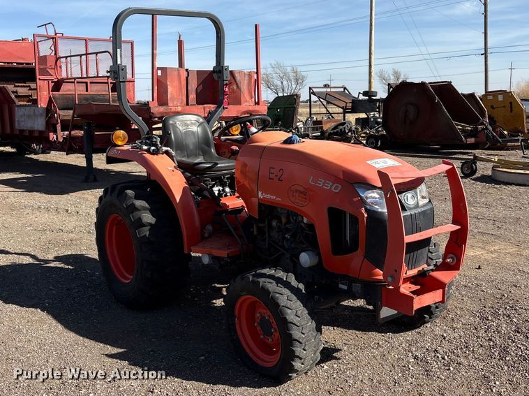 image for item EU0383 Kubota L3301D tractor