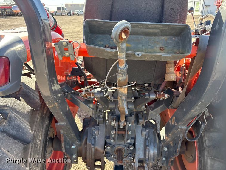 image for item EU0383 Kubota L3301D tractor