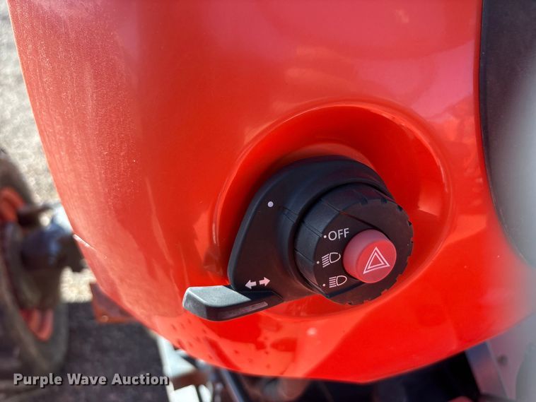 image for item EU0383 Kubota L3301D tractor