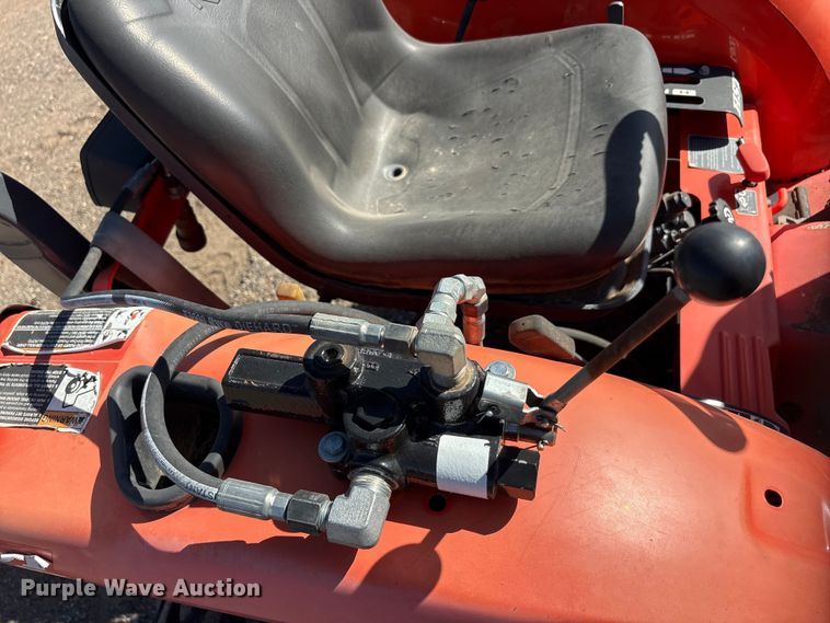 image for item EU0383 Kubota L3301D tractor