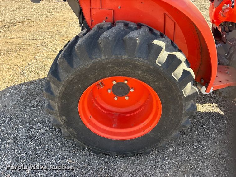 image for item EU0383 Kubota L3301D tractor