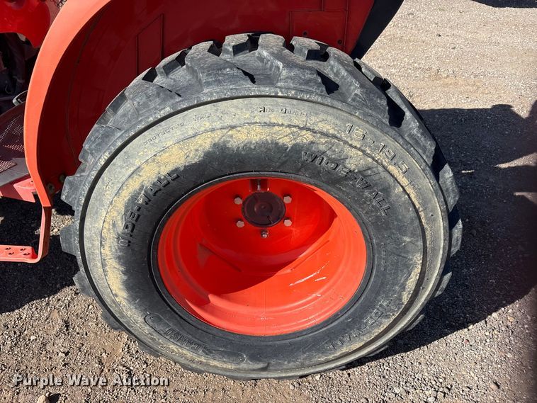 image for item EU0383 Kubota L3301D tractor