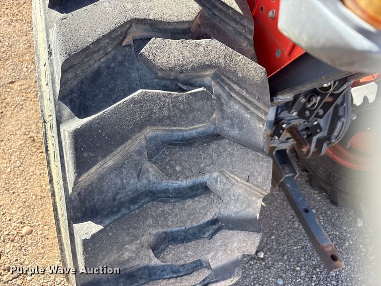 image for item EU0383 Kubota L3301D tractor