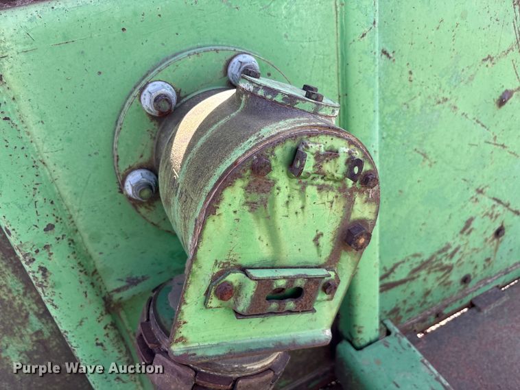 image for item EU0389 John Deere 1580 batwing rotary mower