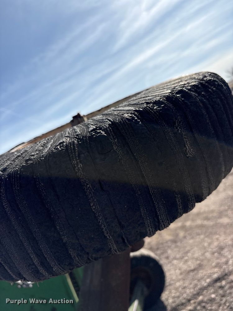 image for item EU0389 John Deere 1580 batwing rotary mower