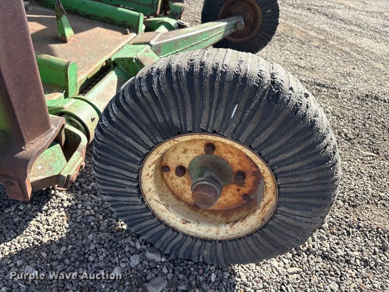 image for item EU0389 John Deere 1580 batwing rotary mower