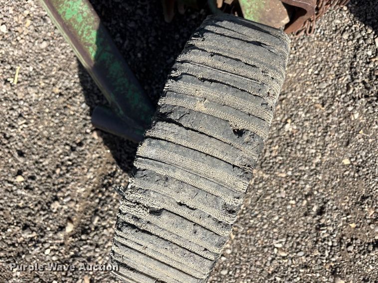 image for item EU0389 John Deere 1580 batwing rotary mower