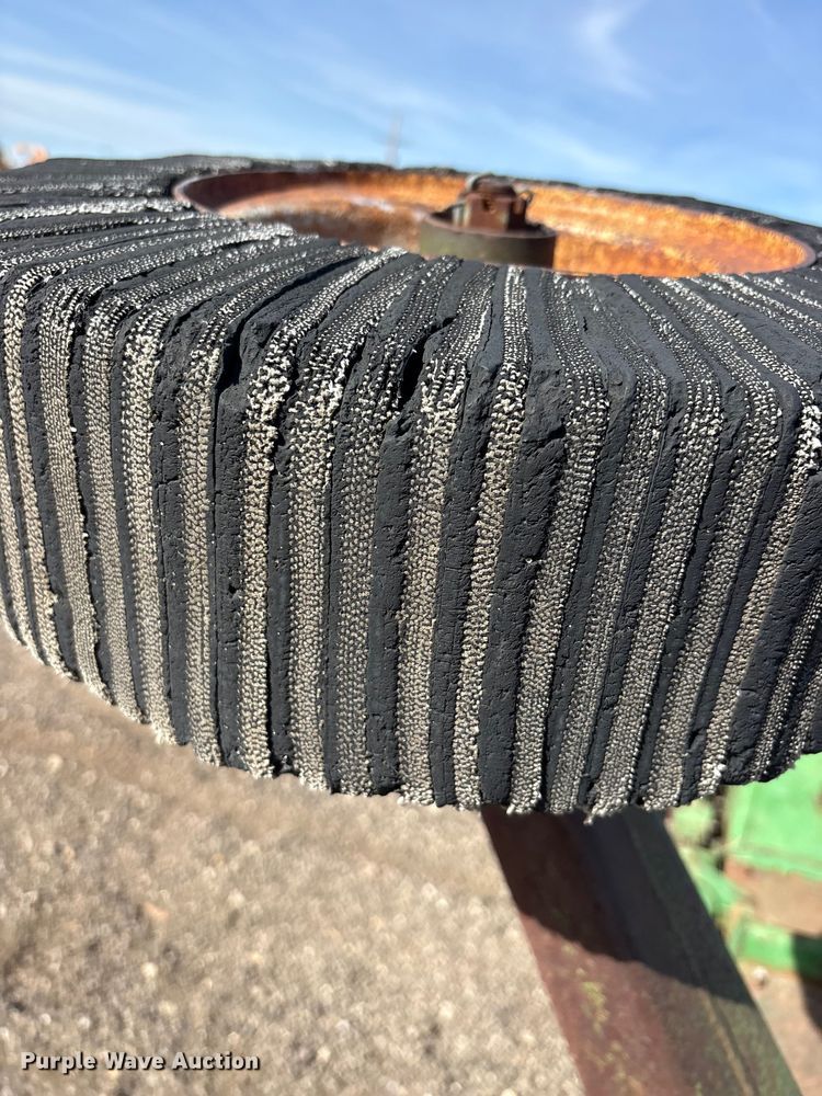 image for item EU0389 John Deere 1580 batwing rotary mower