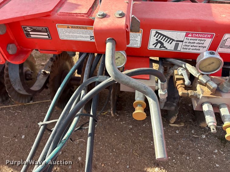 image for item EU0399 2012 Kuhn Krause Excelerator 8000 tandem disk