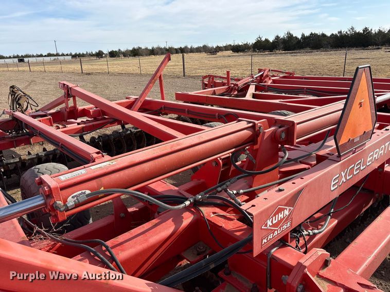 image for item EU0399 2012 Kuhn Krause Excelerator 8000 tandem disk