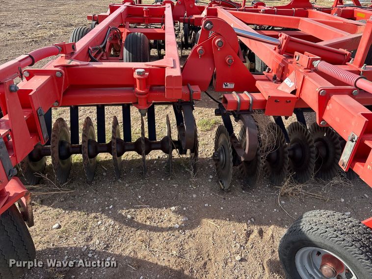 image for item EU0399 2012 Kuhn Krause Excelerator 8000 tandem disk