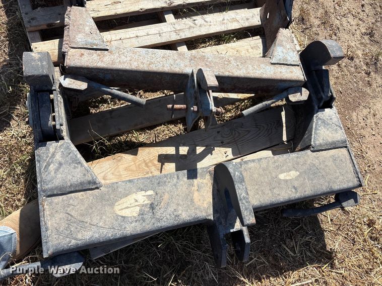 image for item EU0413 Tractor attachments