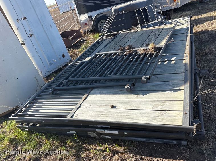 image for item EU0422 Horse stall panels