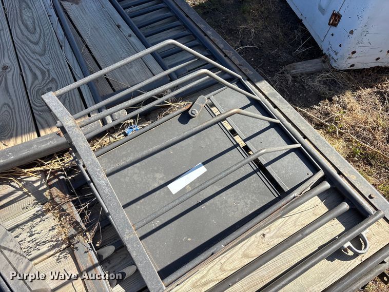 image for item EU0422 Horse stall panels