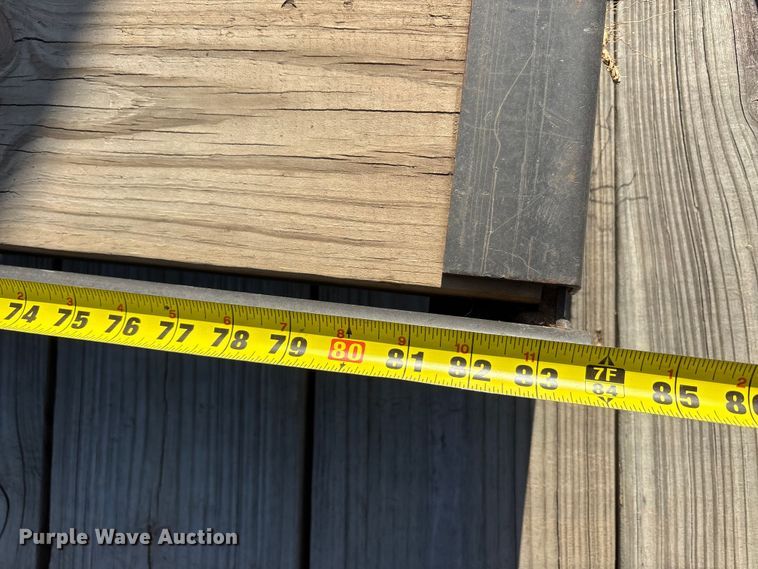 image for item EU0422 Horse stall panels