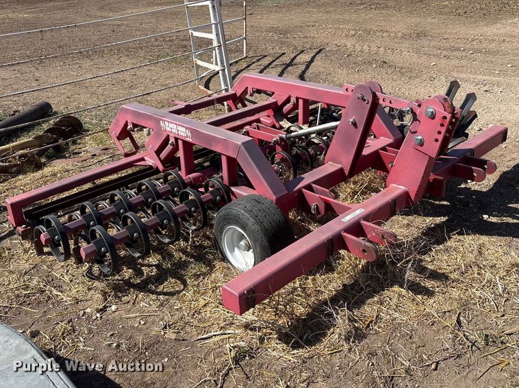 image for item EU0426 Red master Harrow chisel