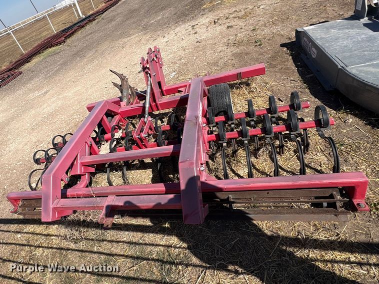 image for item EU0426 Red master Harrow chisel