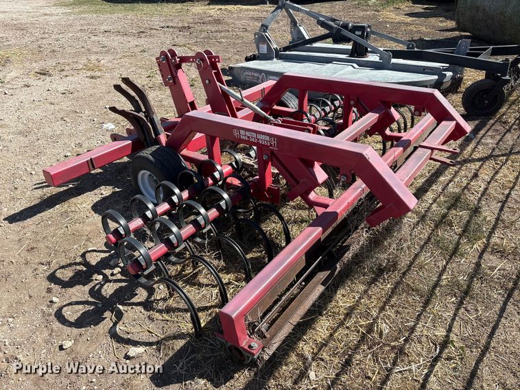 image for item EU0426 Red master Harrow chisel