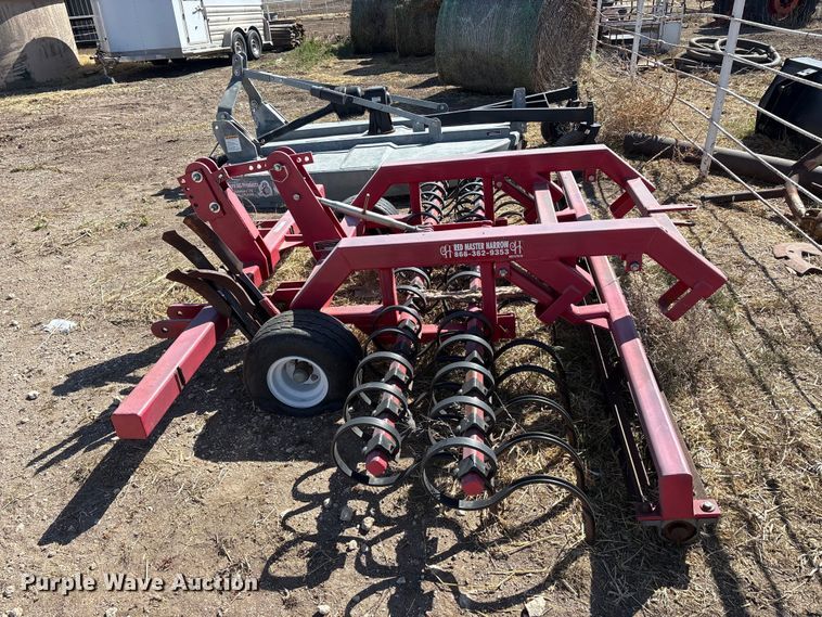 image for item EU0426 Red master Harrow chisel