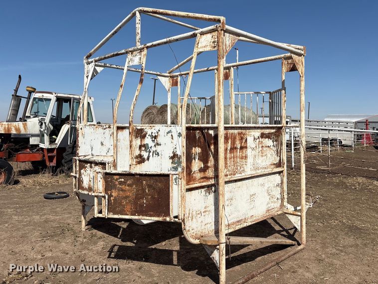 image for item EU0427 Horse racing stalls 