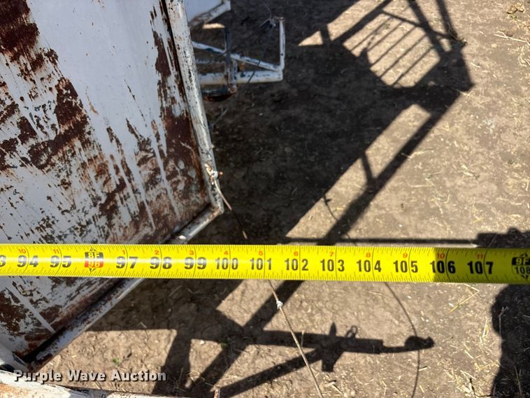 image for item EU0427 Horse racing stalls 