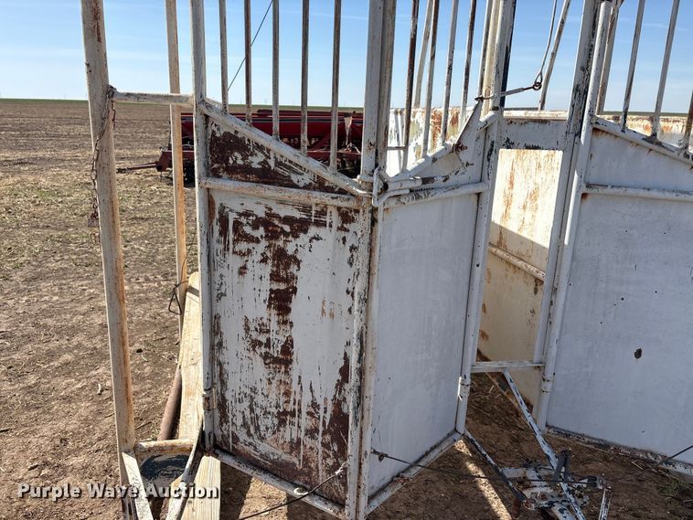 image for item EU0427 Horse racing stalls 