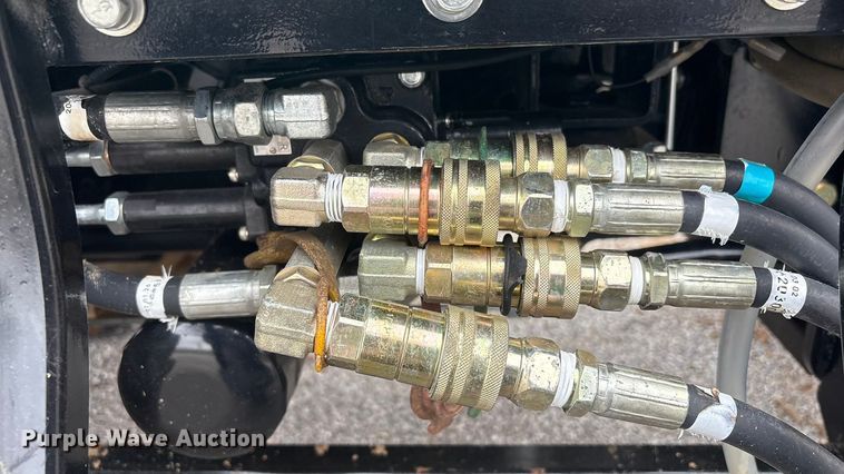 image for item EV2794 2021 Zetor M60HTC MFWD tractor