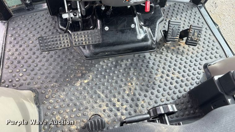 image for item EV2794 2021 Zetor M60HTC MFWD tractor