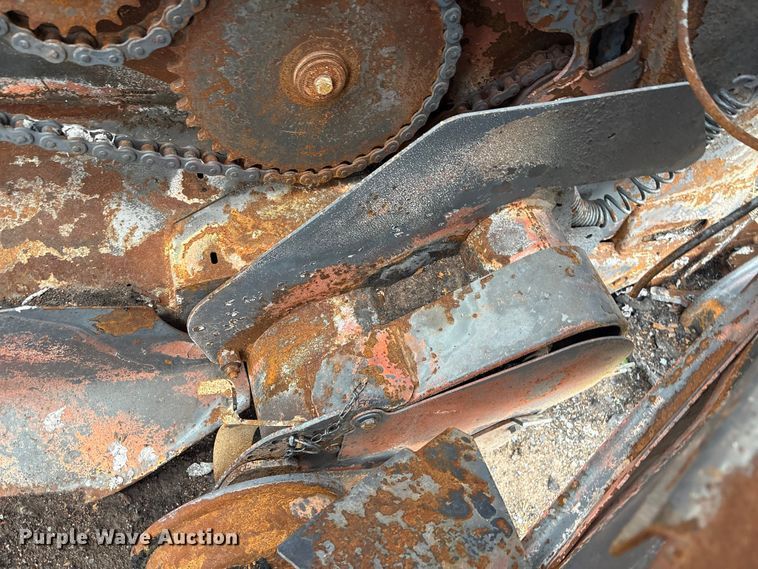 image for item EV2796 Vermeer round baler