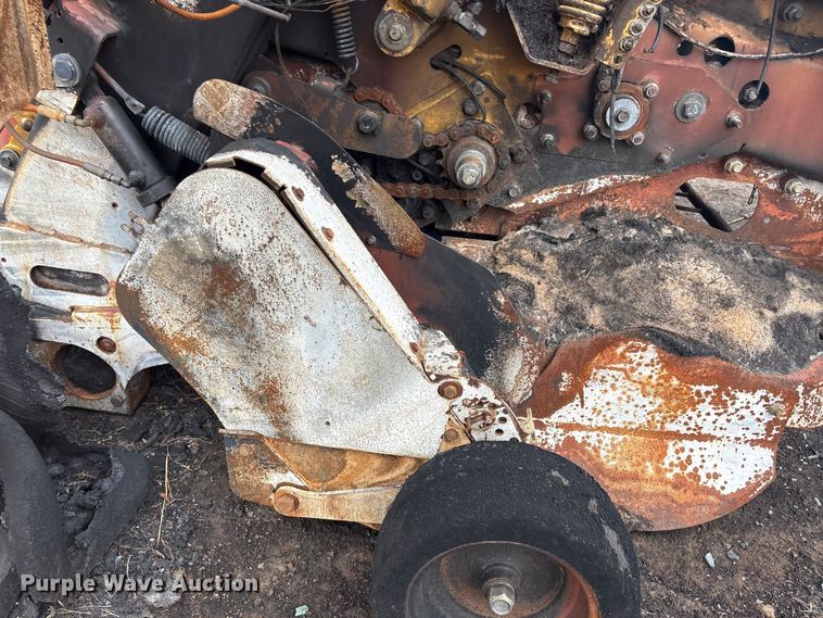 image for item EV2796 Vermeer round baler