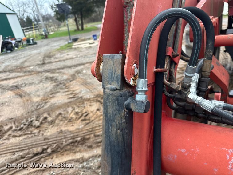 image for item EV2835 1967 International 806 tractor