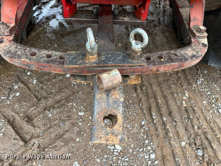 image for item EV2835 1967 International 806 tractor