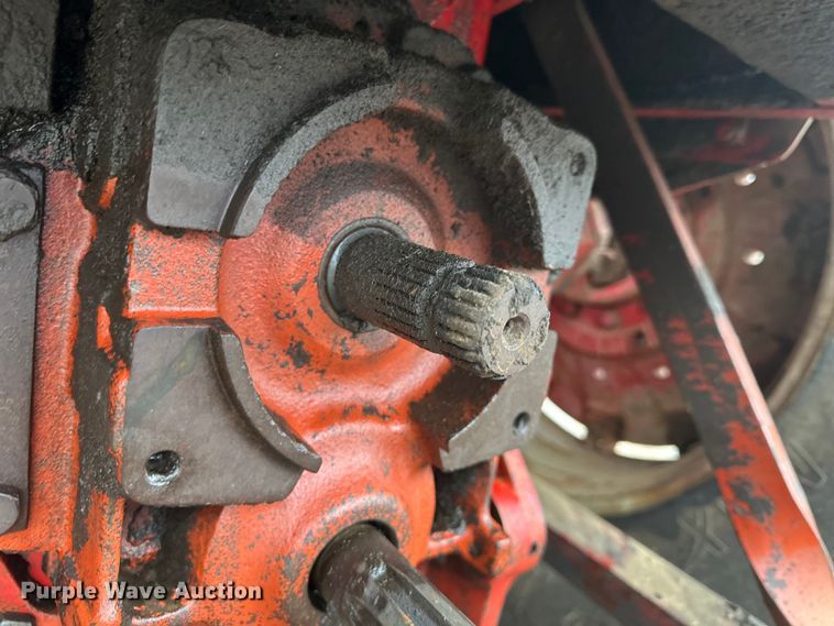 image for item EV2835 1967 International 806 tractor