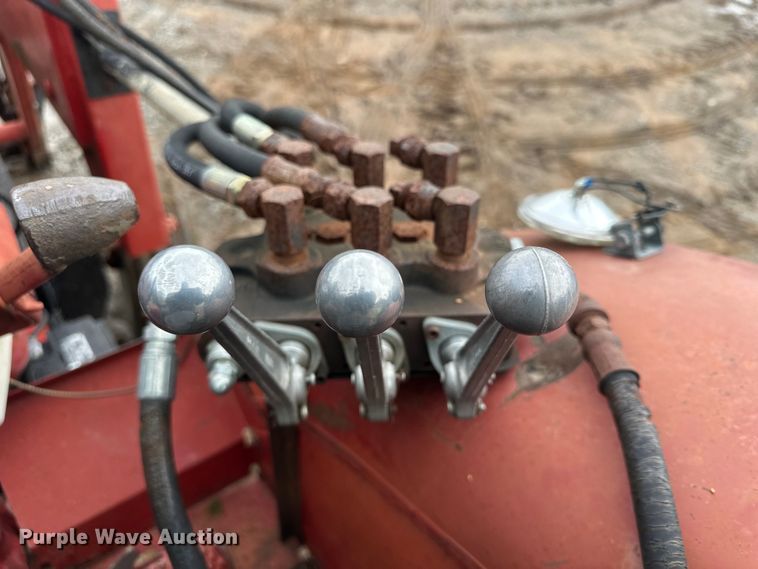 image for item EV2835 1967 International 806 tractor