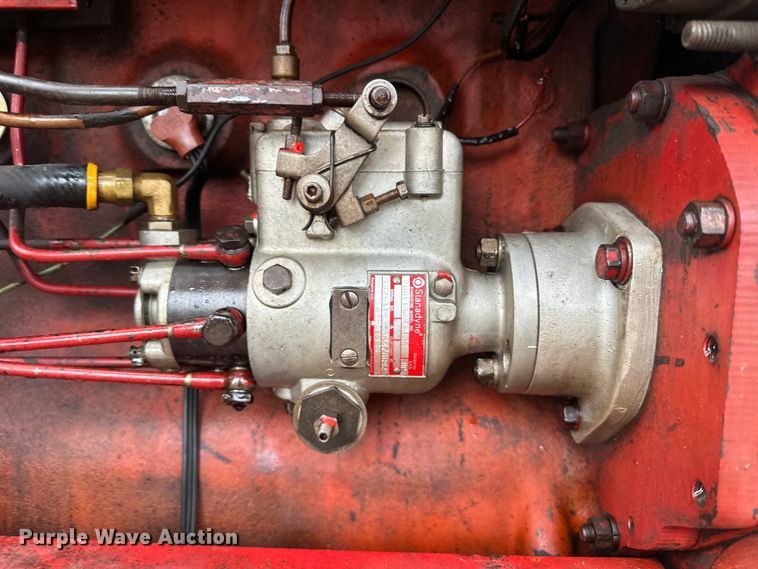 image for item EV2835 1967 International 806 tractor