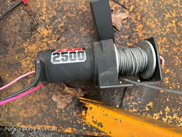 image for item EV2836 Woods 214 batwing brush cutter