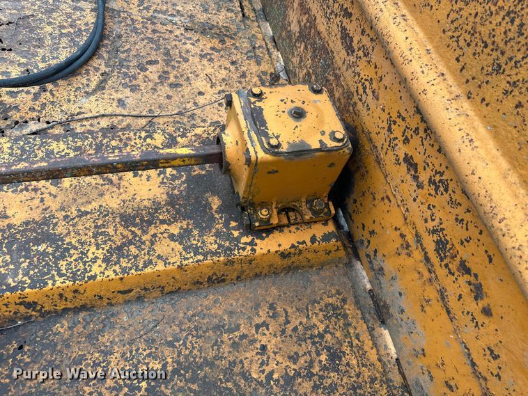 image for item EV2836 Woods 214 batwing brush cutter