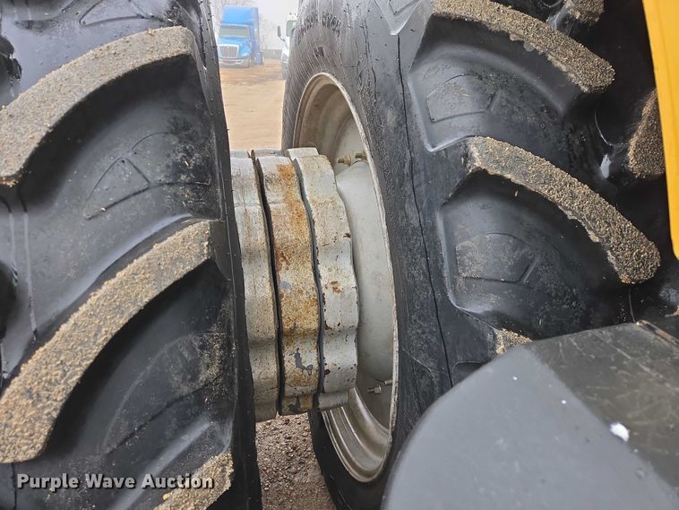 image for item EV5555 2012 Challenger MT655D MFWD tractor