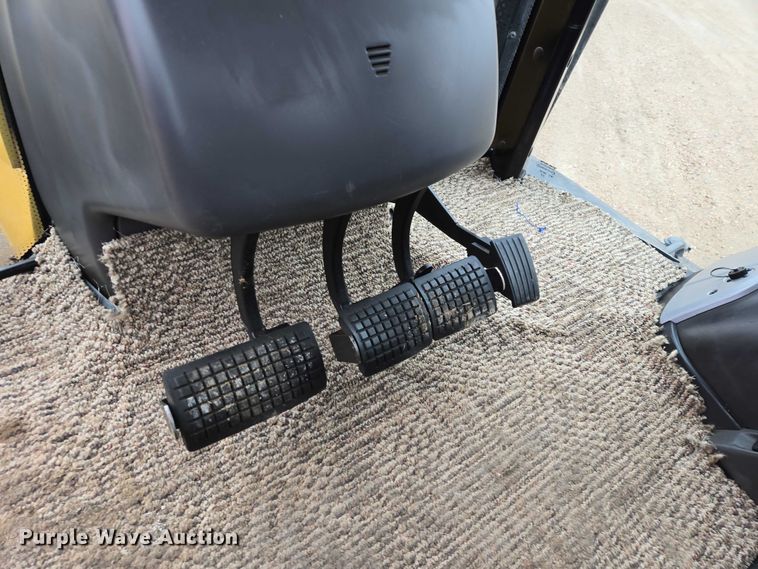 image for item EV5555 2012 Challenger MT655D MFWD tractor