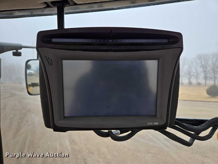 image for item EV5555 2012 Challenger MT655D MFWD tractor