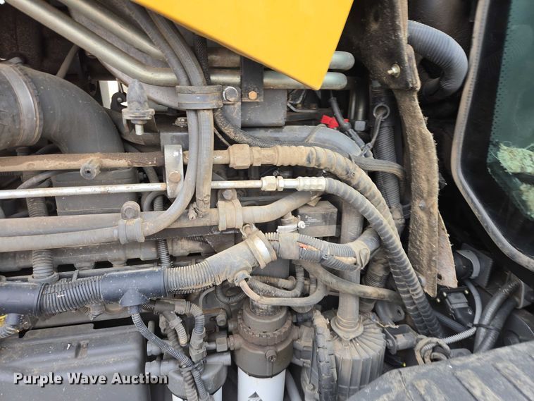 image for item EV5555 2012 Challenger MT655D MFWD tractor