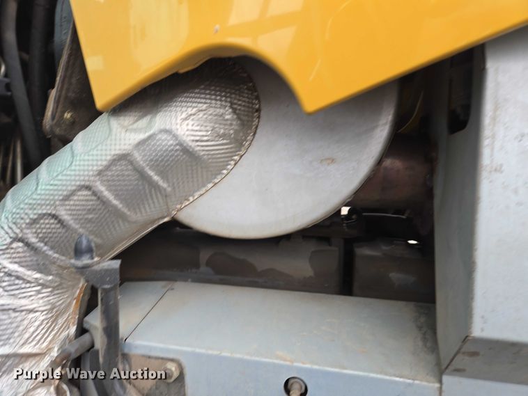 image for item EV5555 2012 Challenger MT655D MFWD tractor