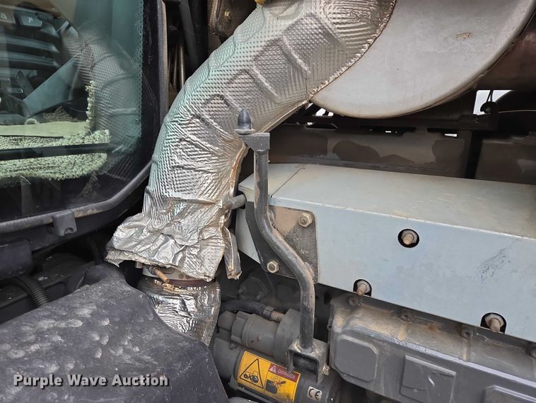 image for item EV5555 2012 Challenger MT655D MFWD tractor