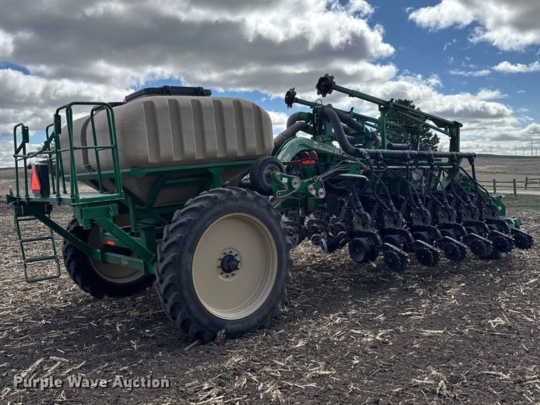 image for item FB0945 2015 Great Plains YP-1225A planter