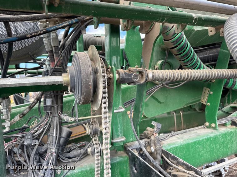 image for item FB0945 2015 Great Plains YP-1225A planter