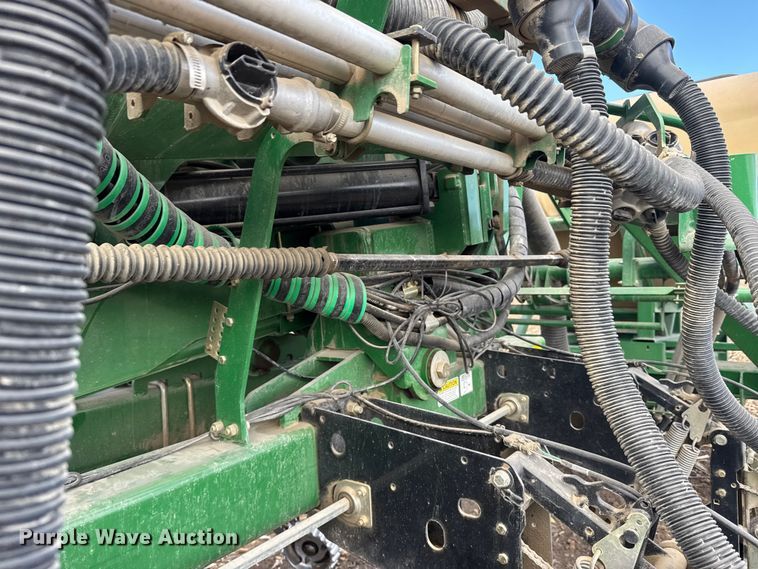 image for item FB0945 2015 Great Plains YP-1225A planter