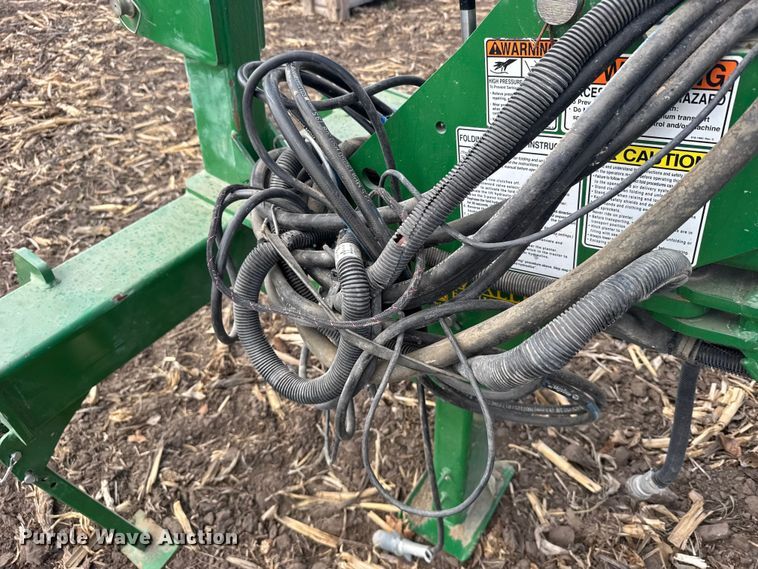 image for item FB0945 2015 Great Plains YP-1225A planter