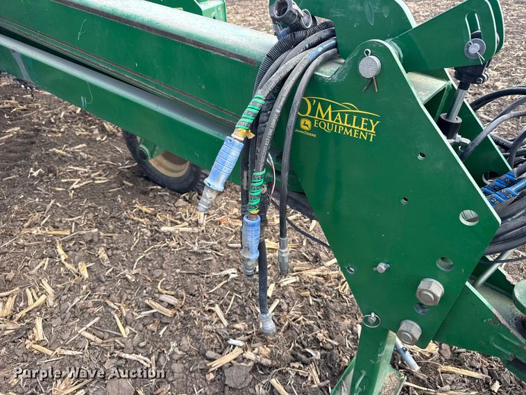 image for item FB0945 2015 Great Plains YP-1225A planter