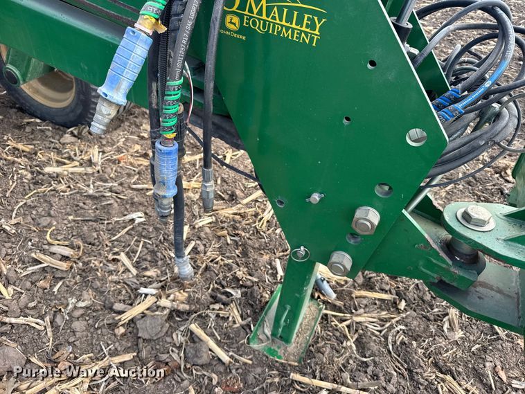 image for item FB0945 2015 Great Plains YP-1225A planter